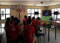 Overseas Attractions: Philippines Puting Bato Power Plant Project Department organized the site staff watch the Commemoration of the 70th anniversary of the victory