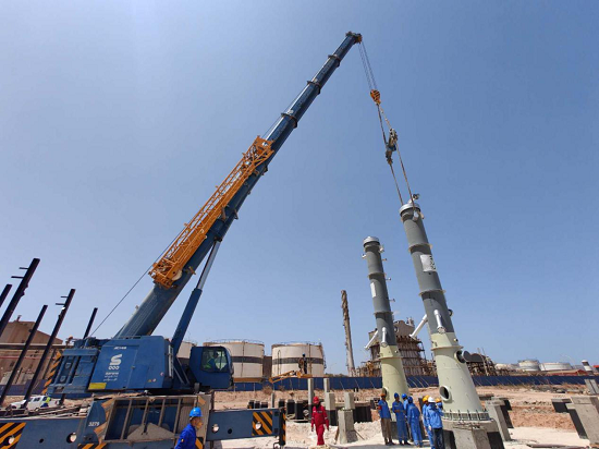 First Batch of Carbon Steel Reactors for Algeria MTBE Project Begins Installation